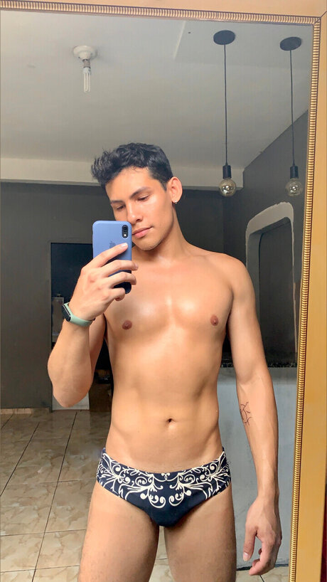 Foto di nudo di fuga di OnlyFans di Gabriel Padilha