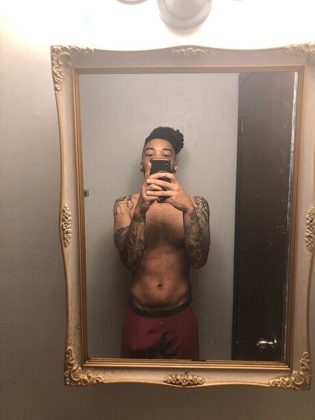 Foto di nudo di fuga di OnlyFans di Ricardo Rodriguez