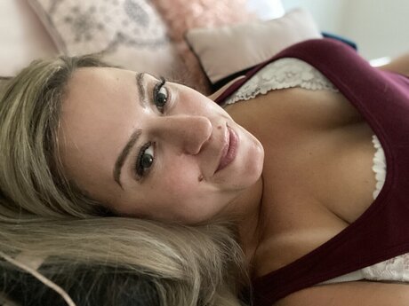 Foto di nudo di fuga di OnlyFans di Saucy Lady