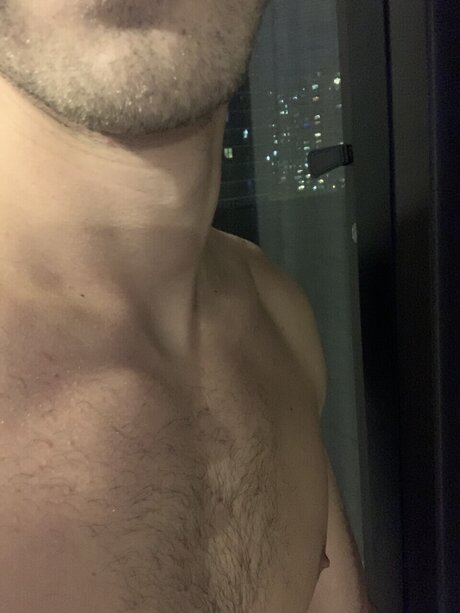 Foto di nudo di fuga di OnlyFans di Hornyinpublic