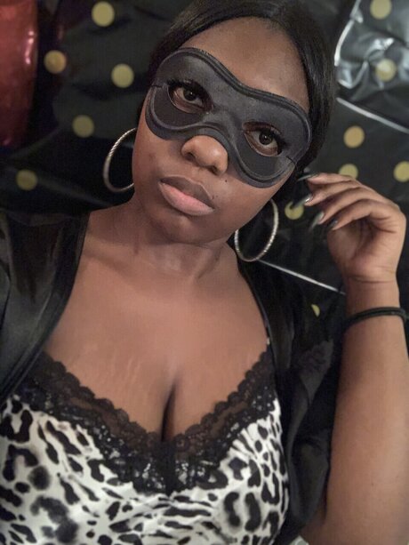 Foto di nudo di fuga di OnlyFans di Honey Blaze