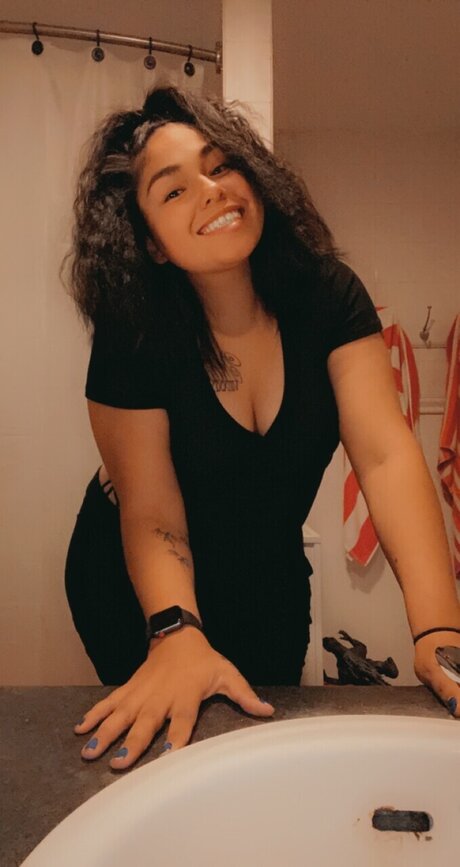 Foto di nudo di fuga di OnlyFans di Marvelous Marvie