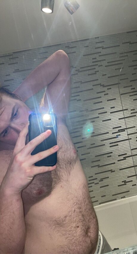 Foto di nudo di fuga di OnlyFans di Kieran