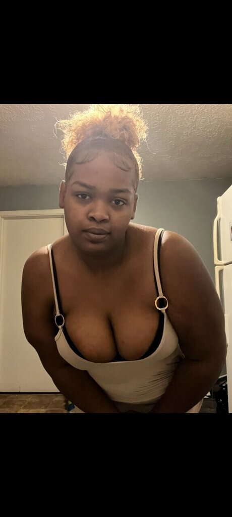 Foto di nudo di fuga di OnlyFans di Briiesplayroom