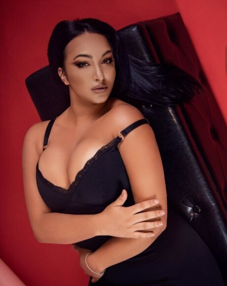 Foto di nudo di fuga di OnlyFans di Bella Vita