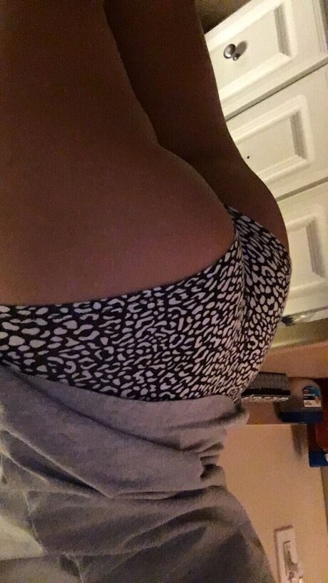 Foto di nudo di fuga di OnlyFans di Honey