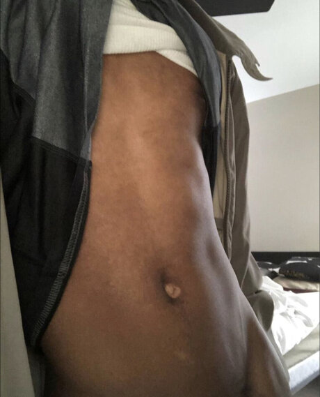 Foto di nudo di fuga di OnlyFans di Hiddenj