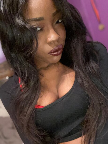 Foto di nudo di fuga di OnlyFans di Purehoney
