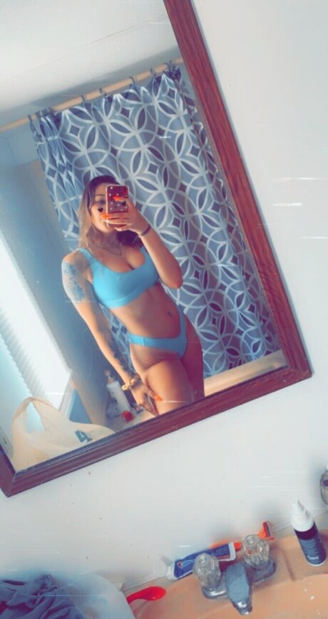 Foto di nudo di fuga di OnlyFans di Saylar