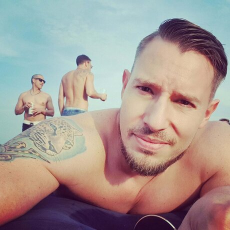 Foto di nudo di fuga di OnlyFans di Manuel