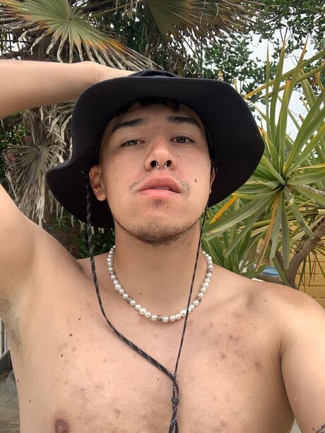 Foto di nudo di fuga di OnlyFans di Bastin