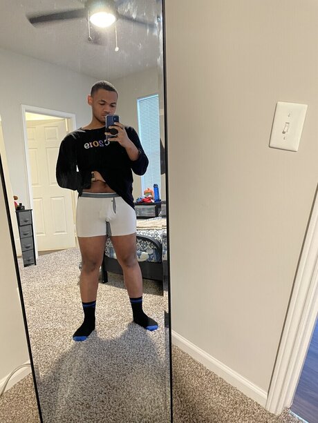 Foto di nudo di fuga di OnlyFans di Issa