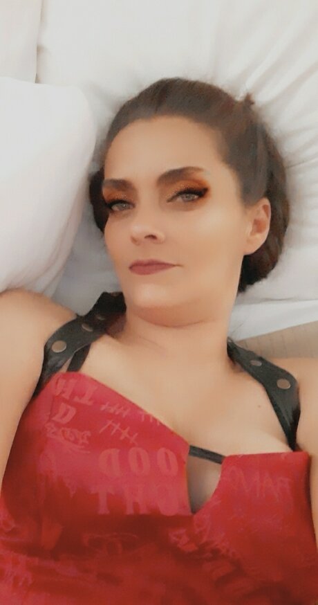 Foto di nudo di fuga di OnlyFans di Usemeup