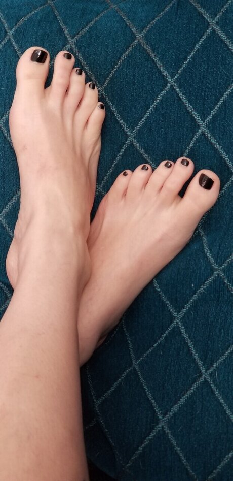 Foto di nudo di fuga di OnlyFans di Sweet Feet