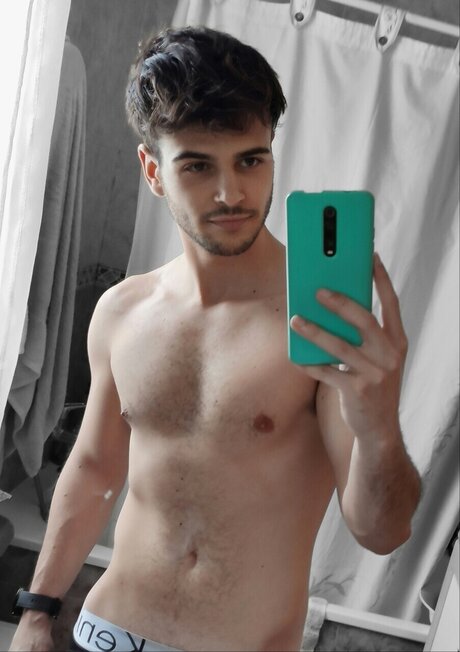 Foto di nudo di fuga di OnlyFans di Kekere