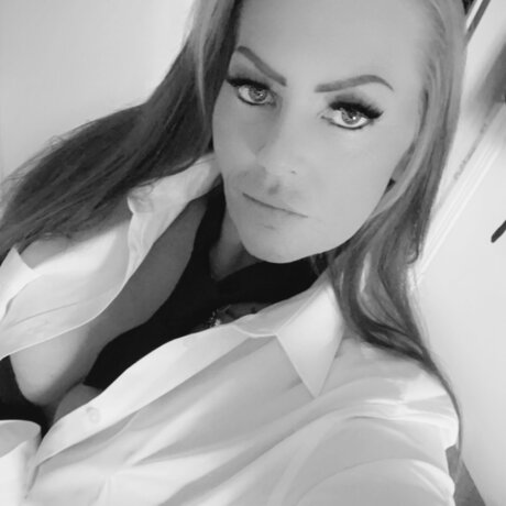 Foto di nudo di fuga di OnlyFans di Joanne