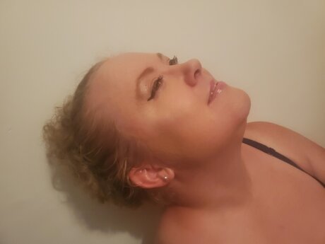 Foto di nudo di fuga di OnlyFans di Lacy Cakes 
