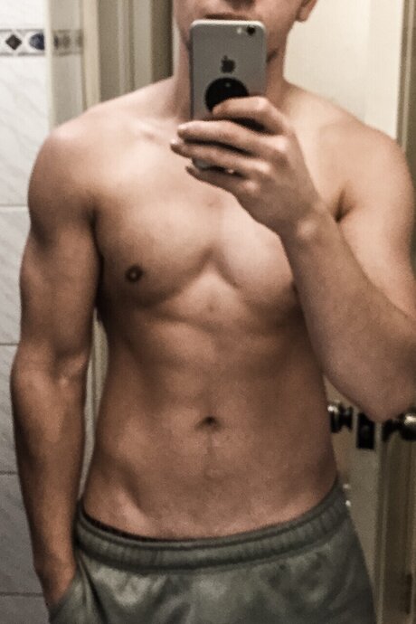 Foto di nudo di fuga di OnlyFans di Traz Desder