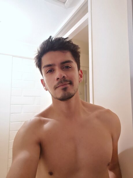Foto di nudo di fuga di OnlyFans di Kiliansenderos