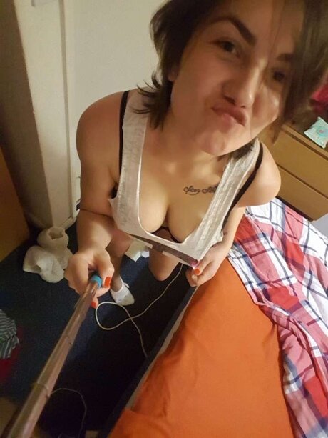 Foto di nudo di fuga di OnlyFans di Veronica