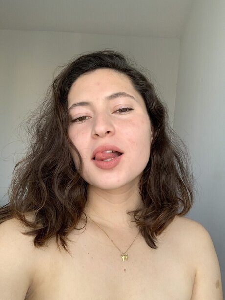 Foto di nudo di fuga di OnlyFans di Isabella Santamara