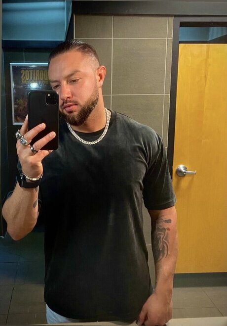 Foto di nudo di fuga di OnlyFans di Mv