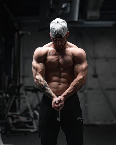 Foto di nudo di fuga di OnlyFans di Ryan Mladinich