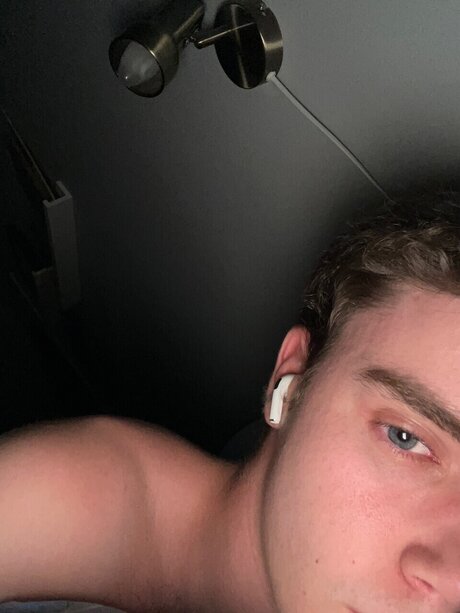Foto di nudo di fuga di OnlyFans di Alex B
