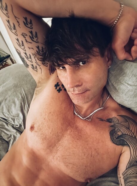 Foto di nudo di fuga di OnlyFans di Berndkroeber