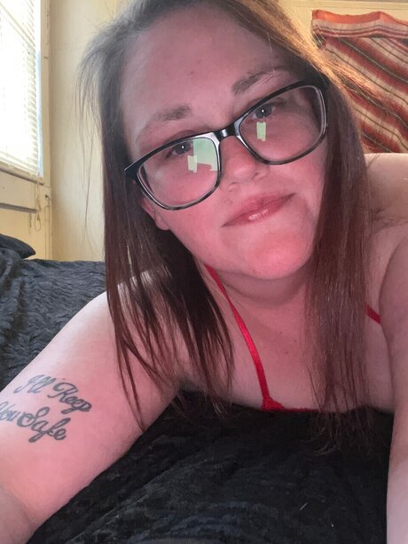 Foto di nudo di fuga di OnlyFans di Latisha