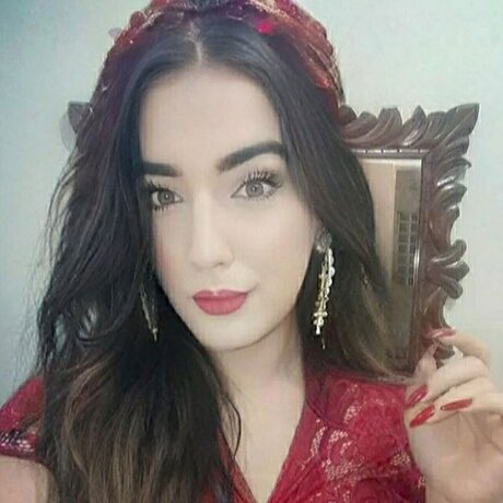 Foto di nudo di fuga di OnlyFans di Helena