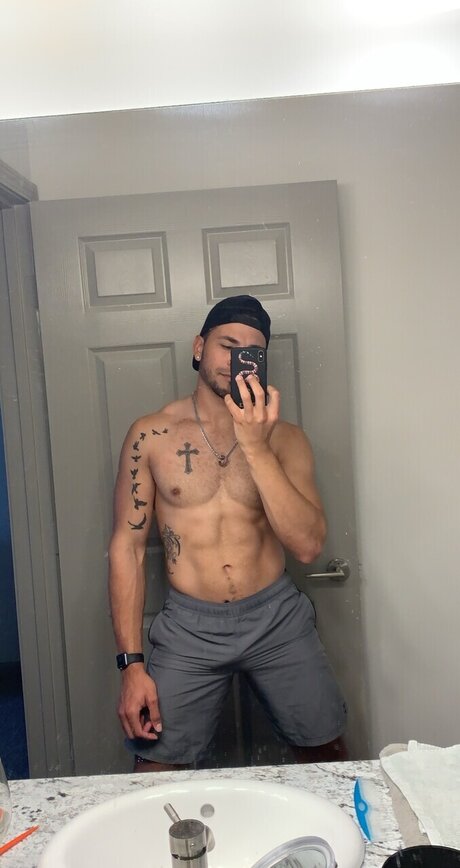 Foto di nudo di fuga di OnlyFans di Victor Miguel