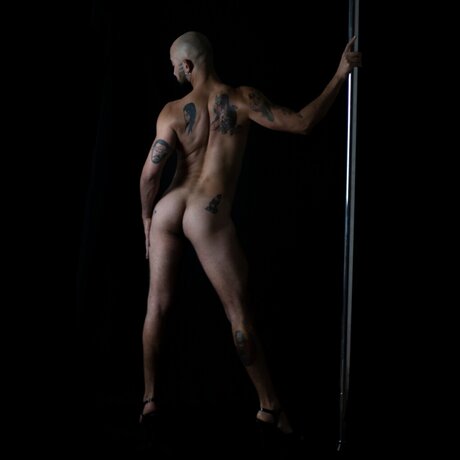 Foto di nudo di fuga di OnlyFans di Allan Machado