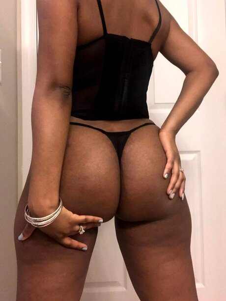 Foto di nudo di fuga di OnlyFans di Missanonymous