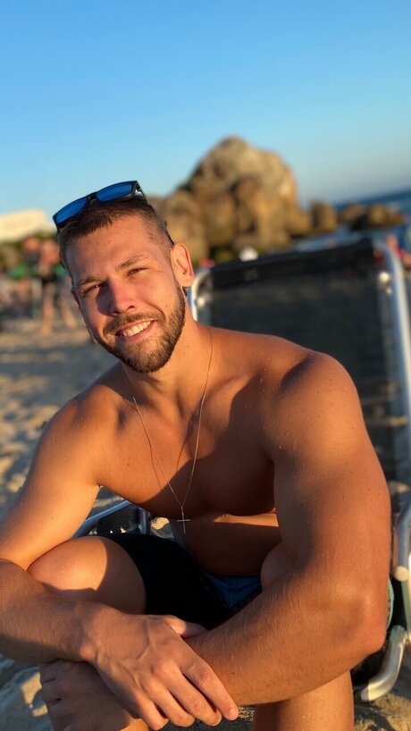 Foto di nudo di fuga di OnlyFans di Leonardo Blanski