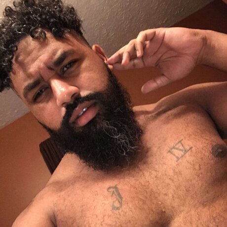 Foto di nudo di fuga di OnlyFans di Papi Papi