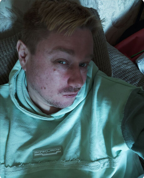 Foto di nudo di fuga di OnlyFans di Leo 