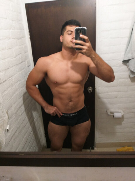 Foto di nudo di fuga di OnlyFans di Alejandro Cuenca