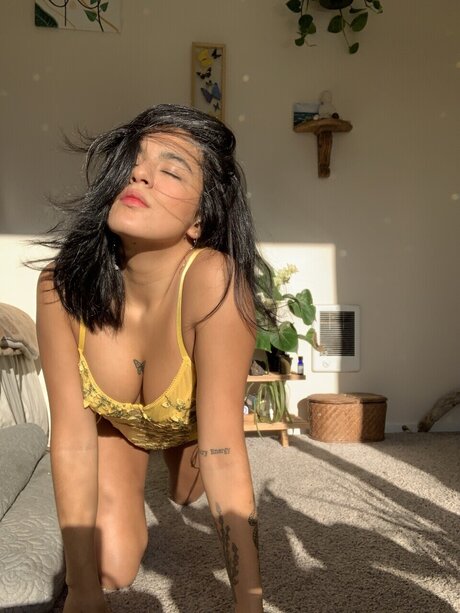 Foto di nudo di fuga di OnlyFans di Sweetlikehoney1111