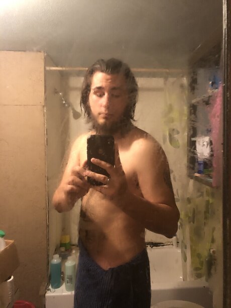 Foto di nudo di fuga di OnlyFans di Brandon