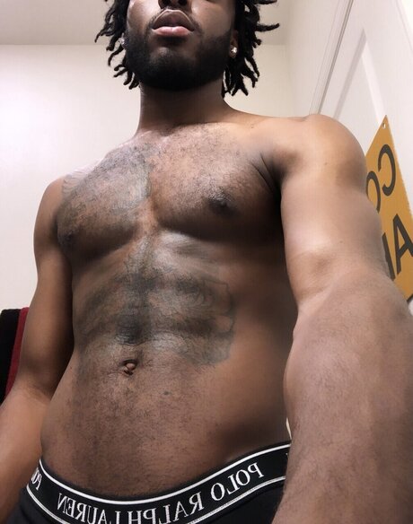 Foto di nudo di fuga di OnlyFans di Polo Juan
