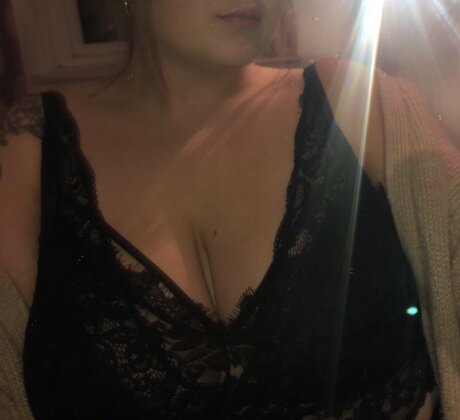 Foto di nudo di fuga di OnlyFans di Sasha