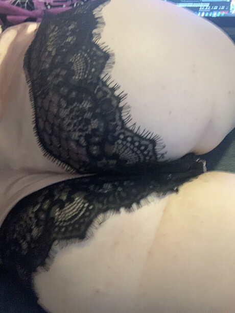 Foto di nudo di fuga di OnlyFans di Rebecca Johnson