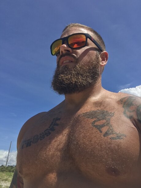 Foto di nudo di fuga di OnlyFans di Matthew Cardona