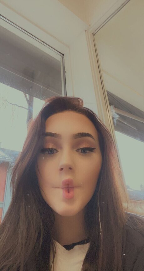 Foto di nudo di fuga di OnlyFans di Angelica