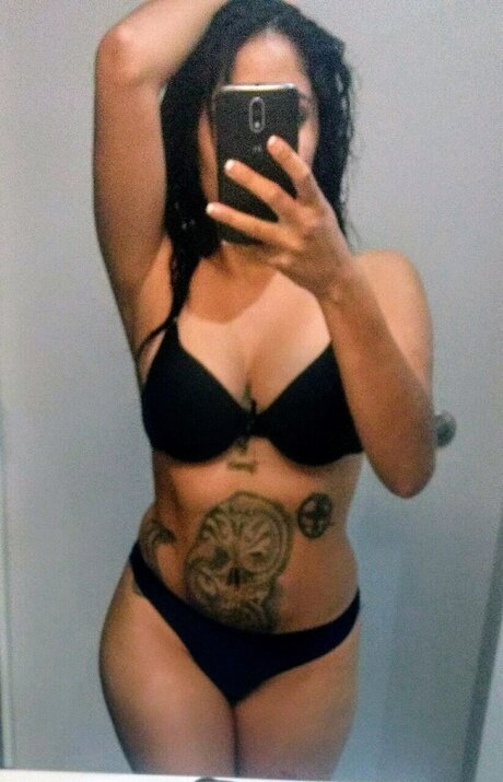 Foto di nudo di fuga di OnlyFans di Vico