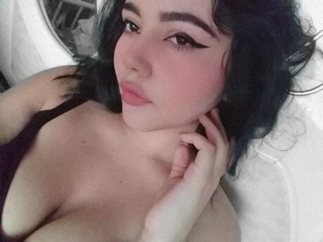 Foto di nudo di fuga di OnlyFans di Amanda