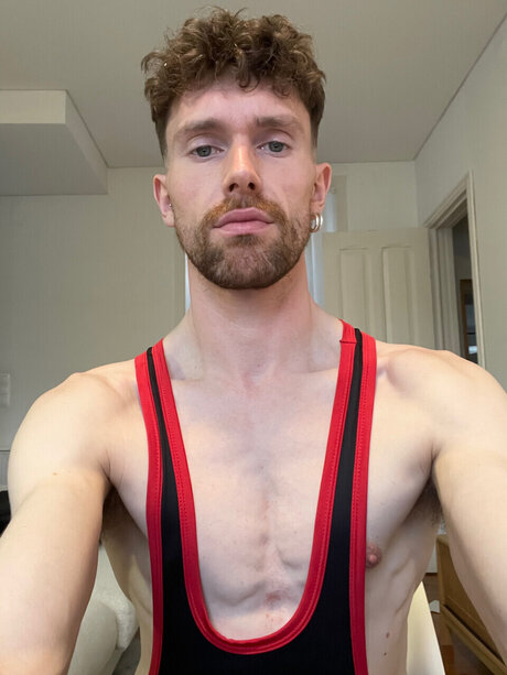 Foto di nudo di fuga di OnlyFans di Dick M Down