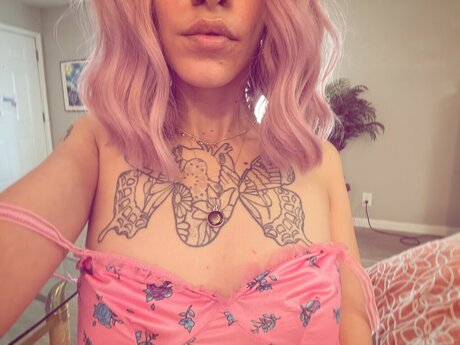 Foto di nudo di fuga di OnlyFans di Slayna