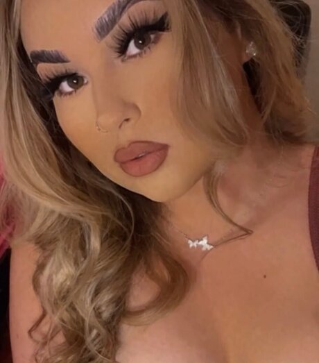 Foto di nudo di fuga di OnlyFans di Nini 
